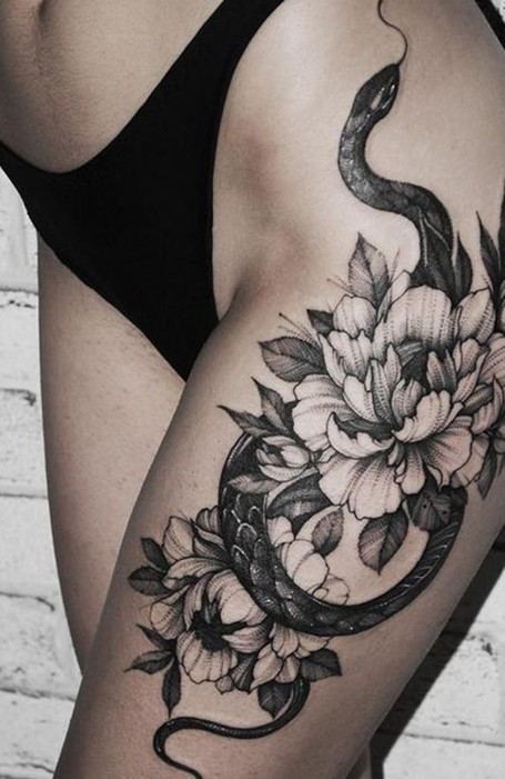 20 de tatuaje sexy pentru coapse pentru femei in 2020