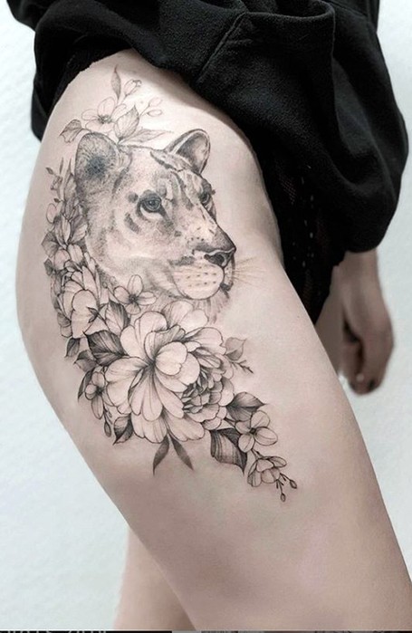 20 de tatuaje sexy pentru coapse pentru femei in 2020